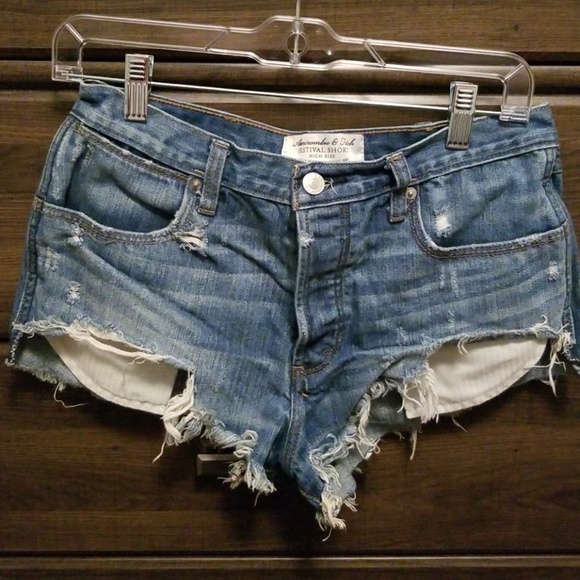 Abercrombie & Fitch Pants - Abercrombie festival short high rise